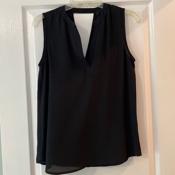 Ro&De black v-neck sleeveless blouse top. XS - Picture 1 of 6
